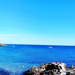 Sea Front Costa Sol By Helloapartments * コスタ・デル・シレンチオ